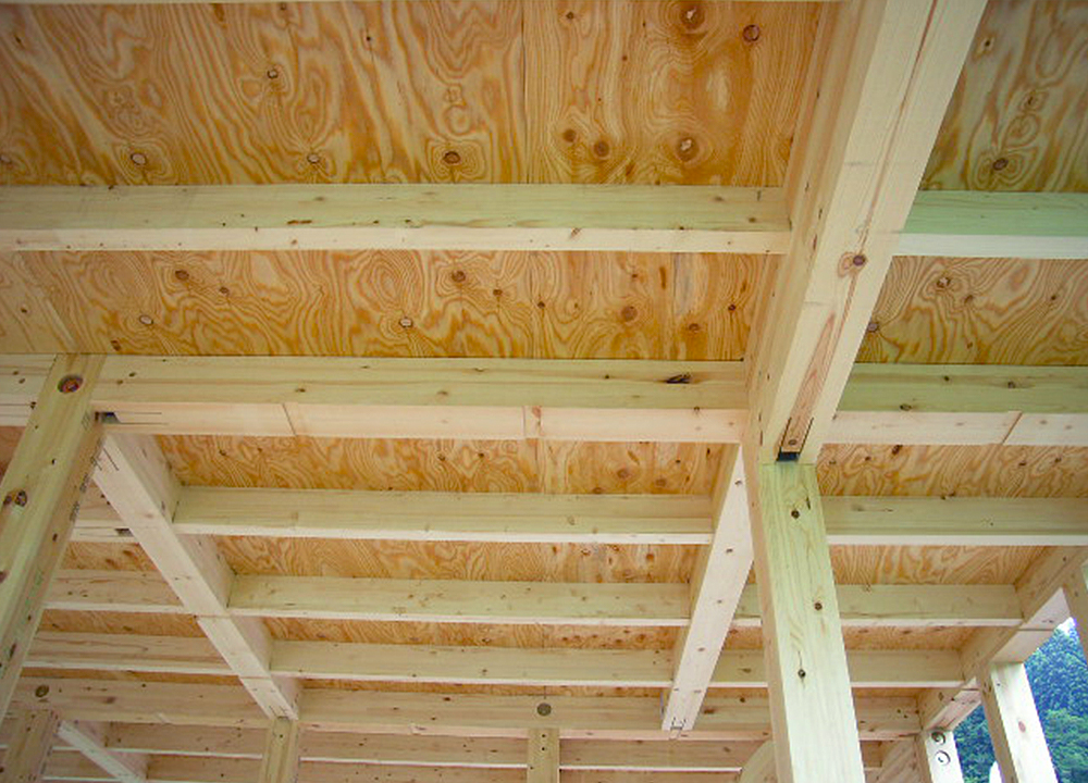 「制震ダンパー」搭載