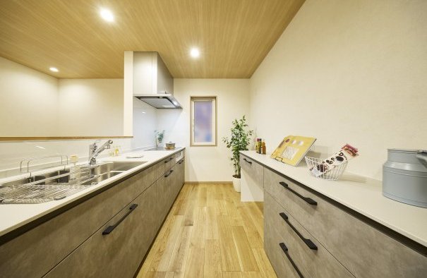 キッチン・カップボード