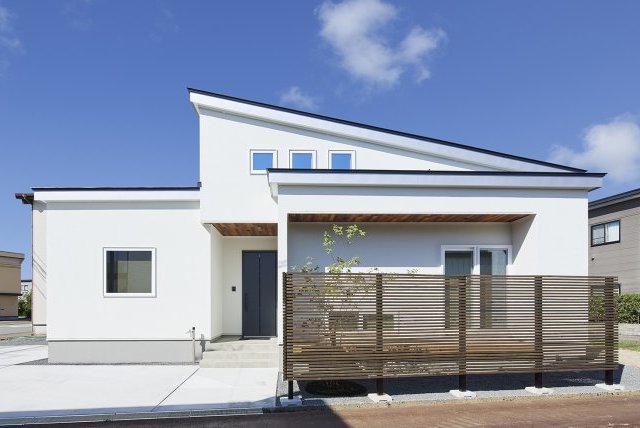 全館冷暖房システムで快適！高性能でおしゃれな平屋モデルハウス【大仙市須和町】