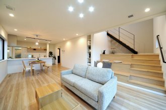 すわりたくなる家