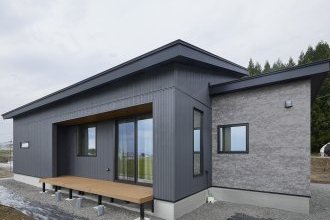 ロフトのある平屋